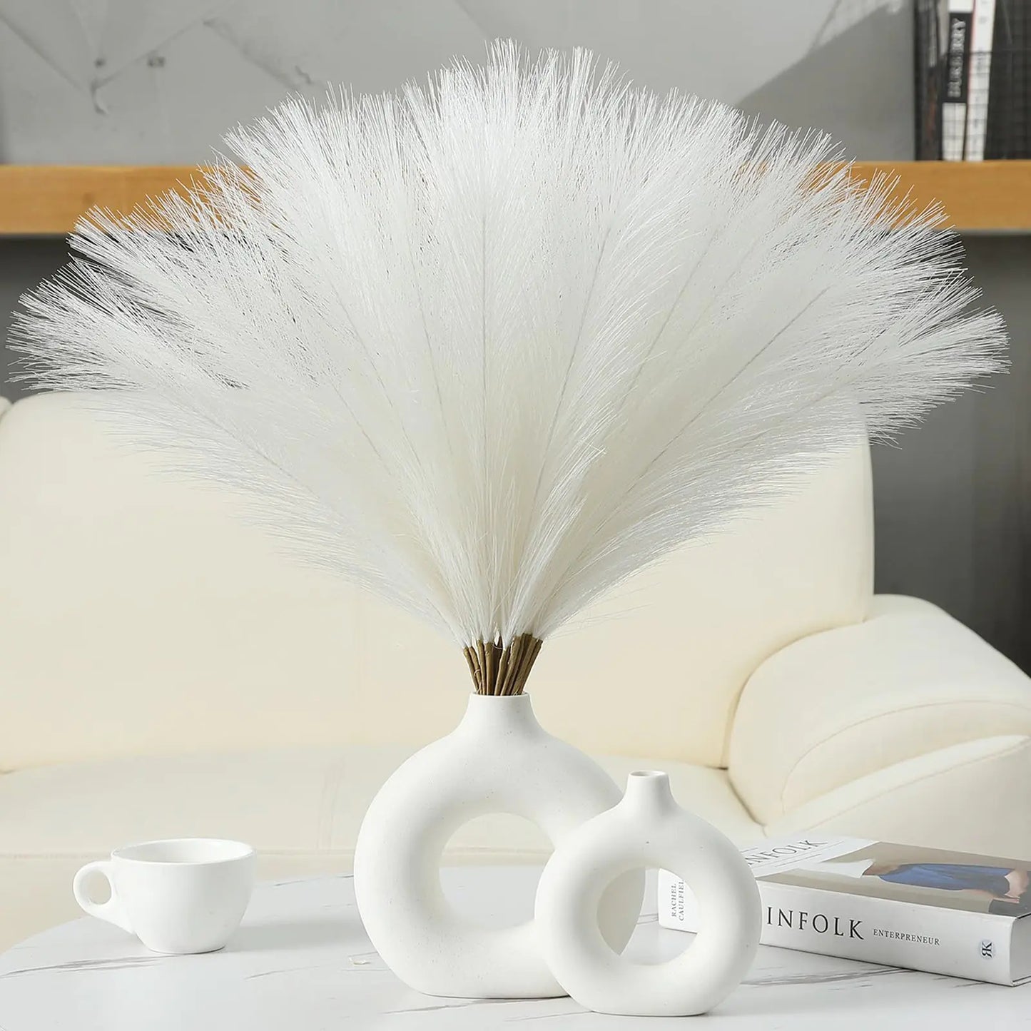 Ureymx Faux Pampas Grass Decor 17.7 Inch 30pcs Artificial Pampas Grass Fluffy Home Decor Short Vase Room Decor pompous Grass Flower Arrangement for Boho Home Wedding Decoration (Milky White)