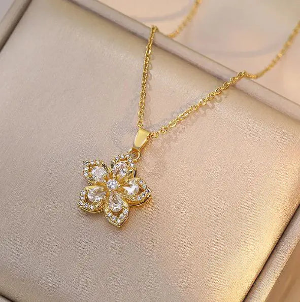 Women's Rotating Zircon Flower Necklace