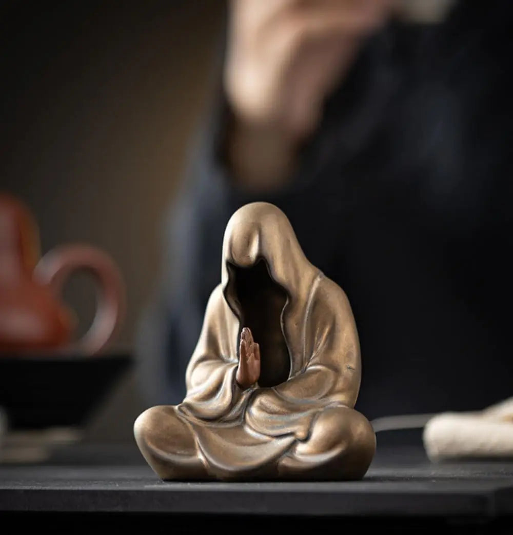 Dianreno Clay Tea pet Chinese Zen Faceless Tea pet Clay Statue kung fu Tea Set Tea Accessories Tea Table Desk Tea Room Decorations Meditation Decorative Home furnishings